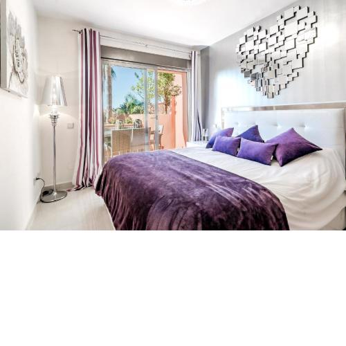 3 Bed Luxurious Sea Garden & Pool View Apartment