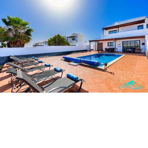 3-Bed Villa Close to Town Casa Minstrel