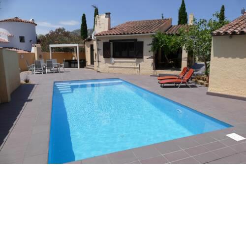 3 bedroom holiday home with privat pool