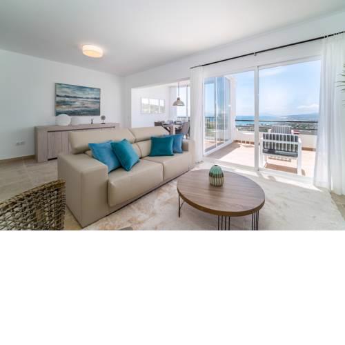 3 Bedroom Townhouse near Sotogrande port with spectacular views