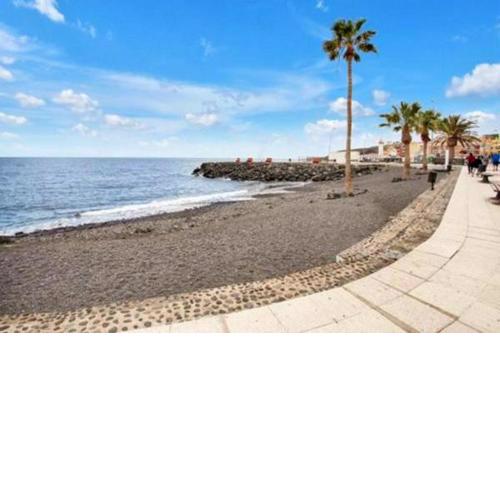 3 bedrooms appartement with city view furnished balcony and wifi at Candelaria 1 km away from the beach