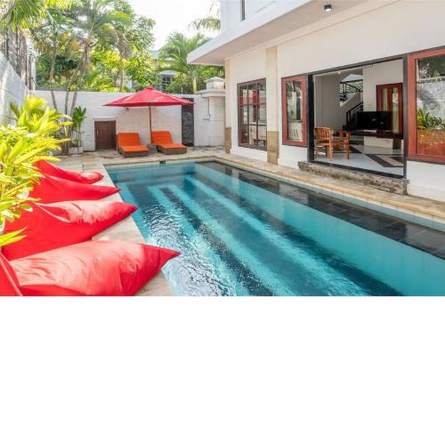 3 Bedrooms Villa in Seminyak Top Location