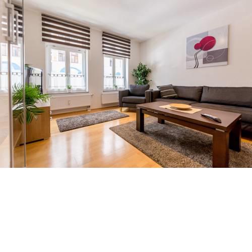 3-Room Karl-Heine