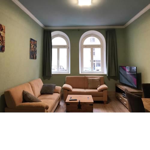 3 Zimmer möbiliert Nähe Zentrum/3 room furnished near center