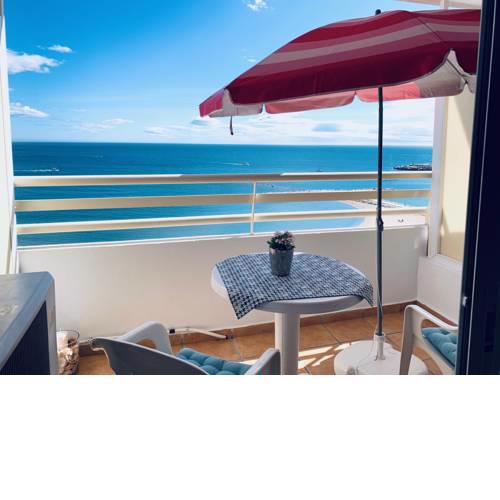 300 - Idyllic Beach and Ocean View Apartment