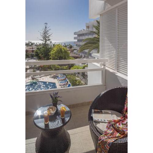 307 Luxury Apartment Front the Sea