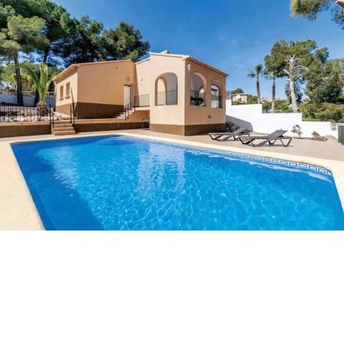 3383 Villa Encina