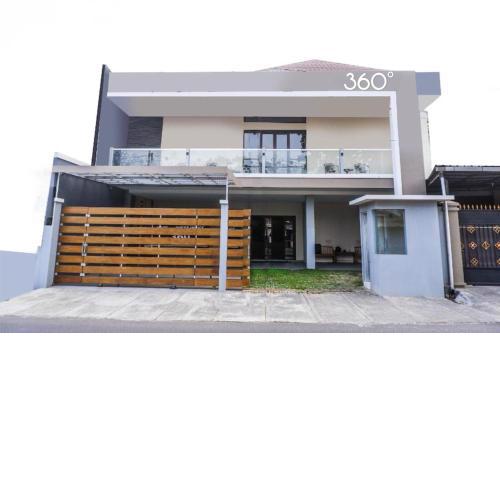 360° Guest House