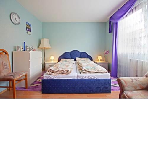 3817 Private Rooms North