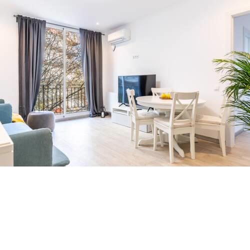 3BR - 2BH apt with nice Sagrada Familia views