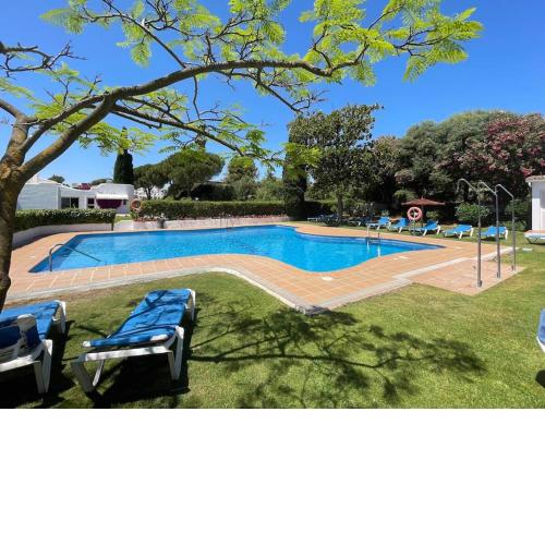 3BR Cozy Townhouse in Green Golf Area of Marbella.