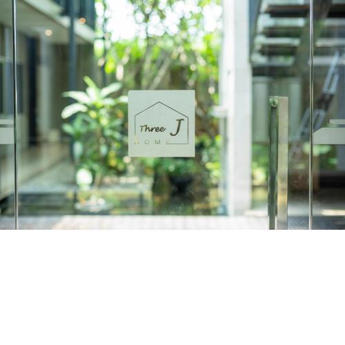 3J Home