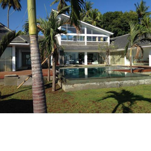 4 bdr beachfront villa