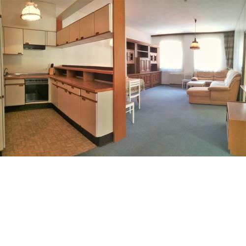 4 bedroom Apartment In the center