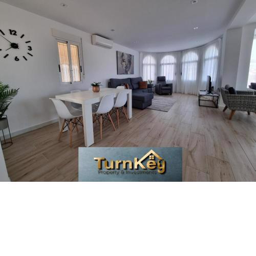 4 Bedroom Modern Villa Private Pool Villamartin