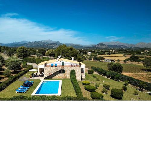 4 Bedroom Villa with Private Pool Near Alcudia