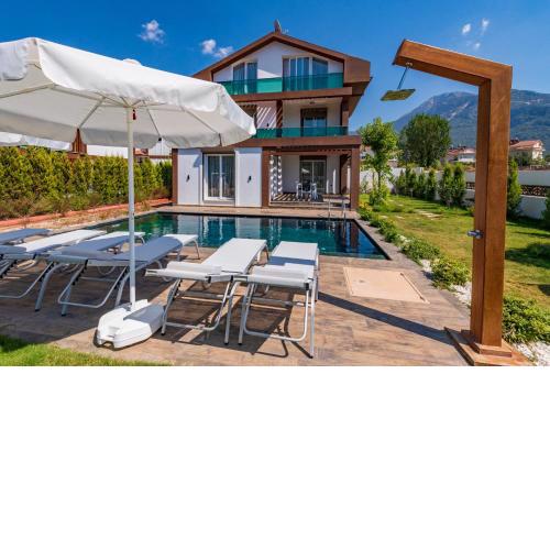 4 Beds, Luxury Holiday Villa in Hisarönü Ölüdeniz Villa Mia