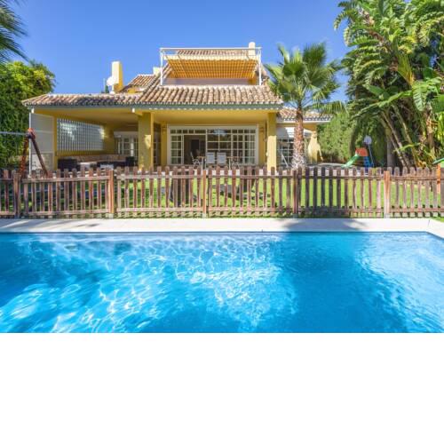 4040 luxury villa in puerto banus, pool, garden