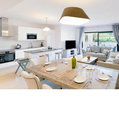 4203 luxury 3 bedroom apartment