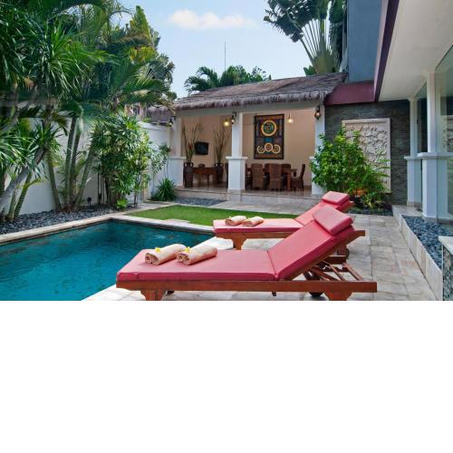 4BR Villa Selasa - Minggu Villas Seminyak
