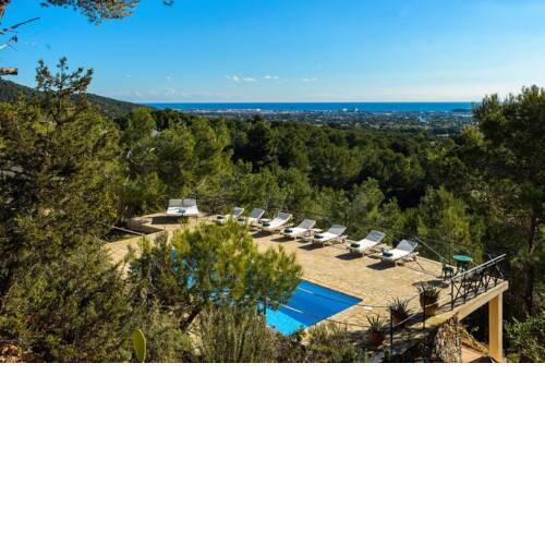 5 bedroom house with stunning views, close to Ibiza Town