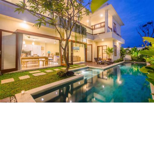 5 Bedroom Villa in the heart of Seminyak/Legian