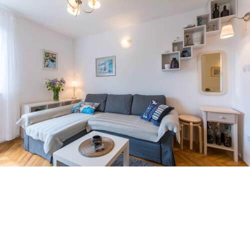 5 min from beaches, Three bedroom apartment