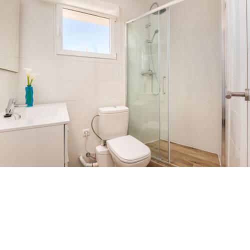 5 soles 4 bedroom apartment, Santandria