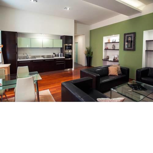 ★5 STAR LIVING-Amazing 2BED|2BATH Apt-Old Town Sq