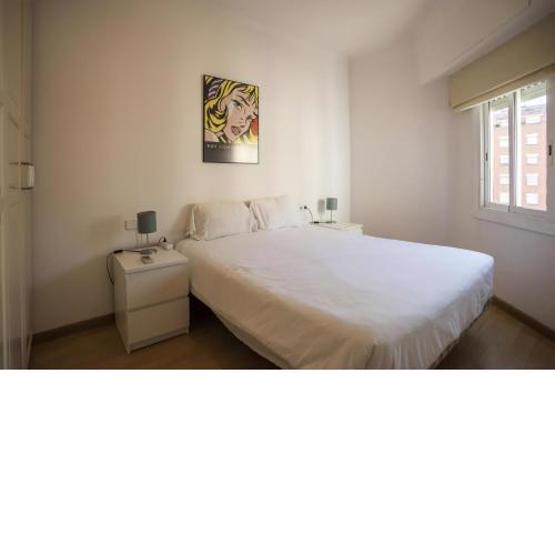 51FLO4-Well located apartment in Sant Antoni
