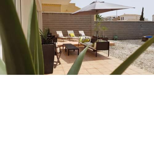 6 BEDROOM PRIVATE HOUSE 300M FROM BEACH