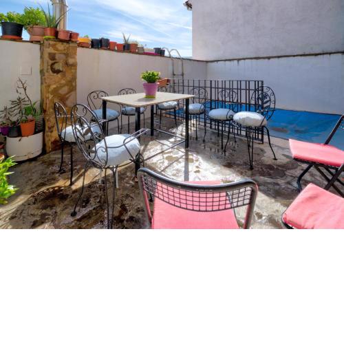 6 bedrooms villa with private pool jacuzzi and furnished balcony at Puebla de Don Rodrigo