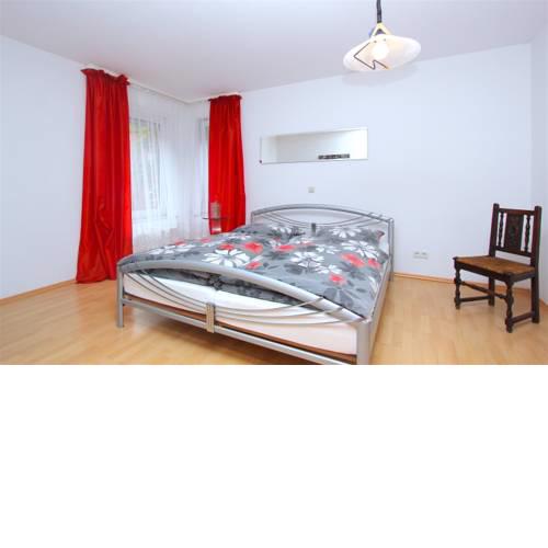 6097 Privte Room