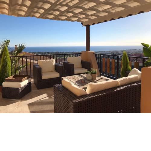 6482 - Luxury one level Penthouse