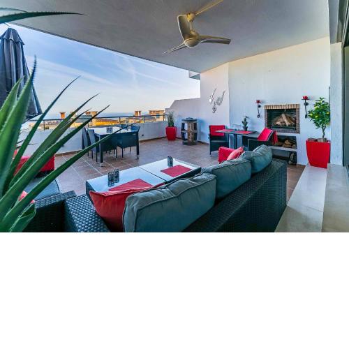 66-Apartment with Stunning Views in Calahonda, Mijas