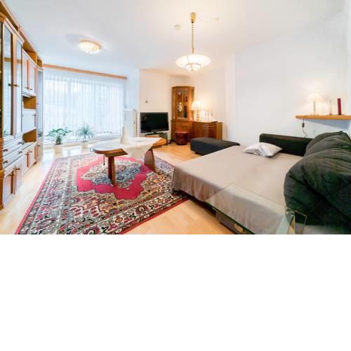 6839 Privatzimmer Holz