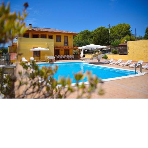 7 bedrooms villa with private pool and enclosed garden at Castellet i la Gornal 9 km away from the beach