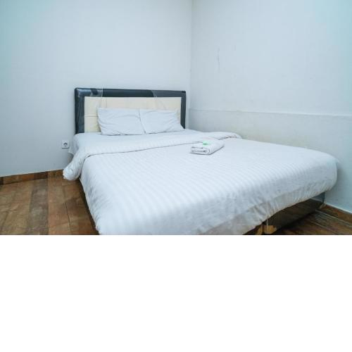 77 Guest House Serpong RedPartner