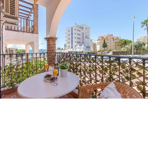 797 Holiday Rentals - Apartamento en Pueblo Quinta a 1 min de la Playa