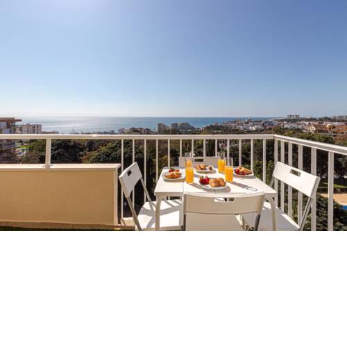 797 Holiday Rentals - Moderno piso con terraza e impresionantes vistas.