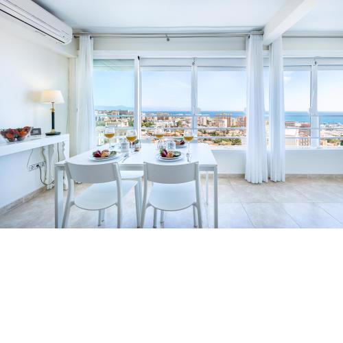 797 Holiday Rentals- Espectacular piso con vista al mar y al puerto