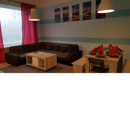 8 People Vacation Apartment Family & Friends