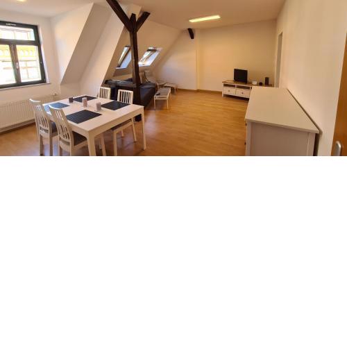 80 qm Apartment Untere Eichstädtstr- 12Min/Zentrum