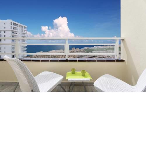 906 Luxury Paraiso Sea View