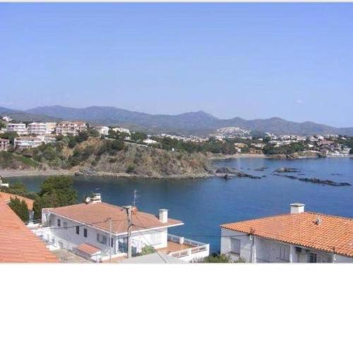 958 Apartment in Llançà