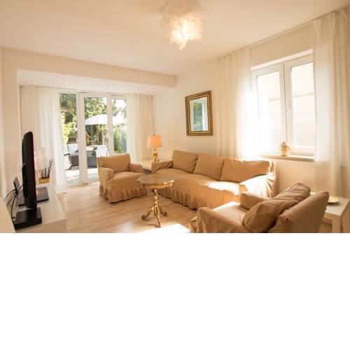a-domo Apartments Mülheim - Premium Wohnung - Ruhige Lage mit Garten - Bis 5 Personen