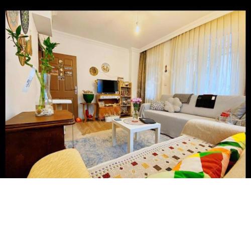 A Flat In The Heart Of The Town!
