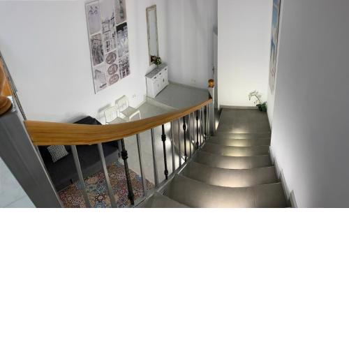 A Immaculate designed and presented 1 bedroom Loft Apartment with terrace M3EV