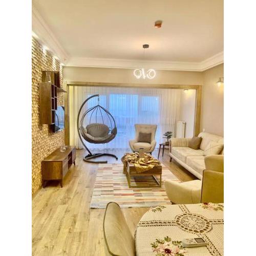 A luxurious and elegant apartment in the most prestigious complexes in Istanbul . park mavera1bul