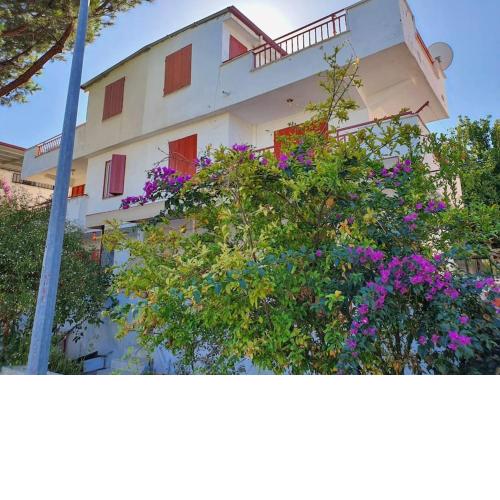 A Vacation House 60 m. To Seashore